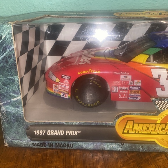 Ertl Collectibles 1997 Grand Prix Skittles die cast car.  New in box. - Picture 2 of 8